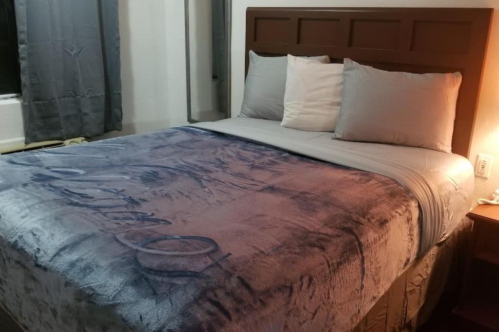 Hotel King Bed Hotel Room 114 Booking 斯蒂尔沃特 外观 照片