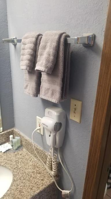 Hotel King Bed Hotel Room 114 Booking 斯蒂尔沃特 外观 照片